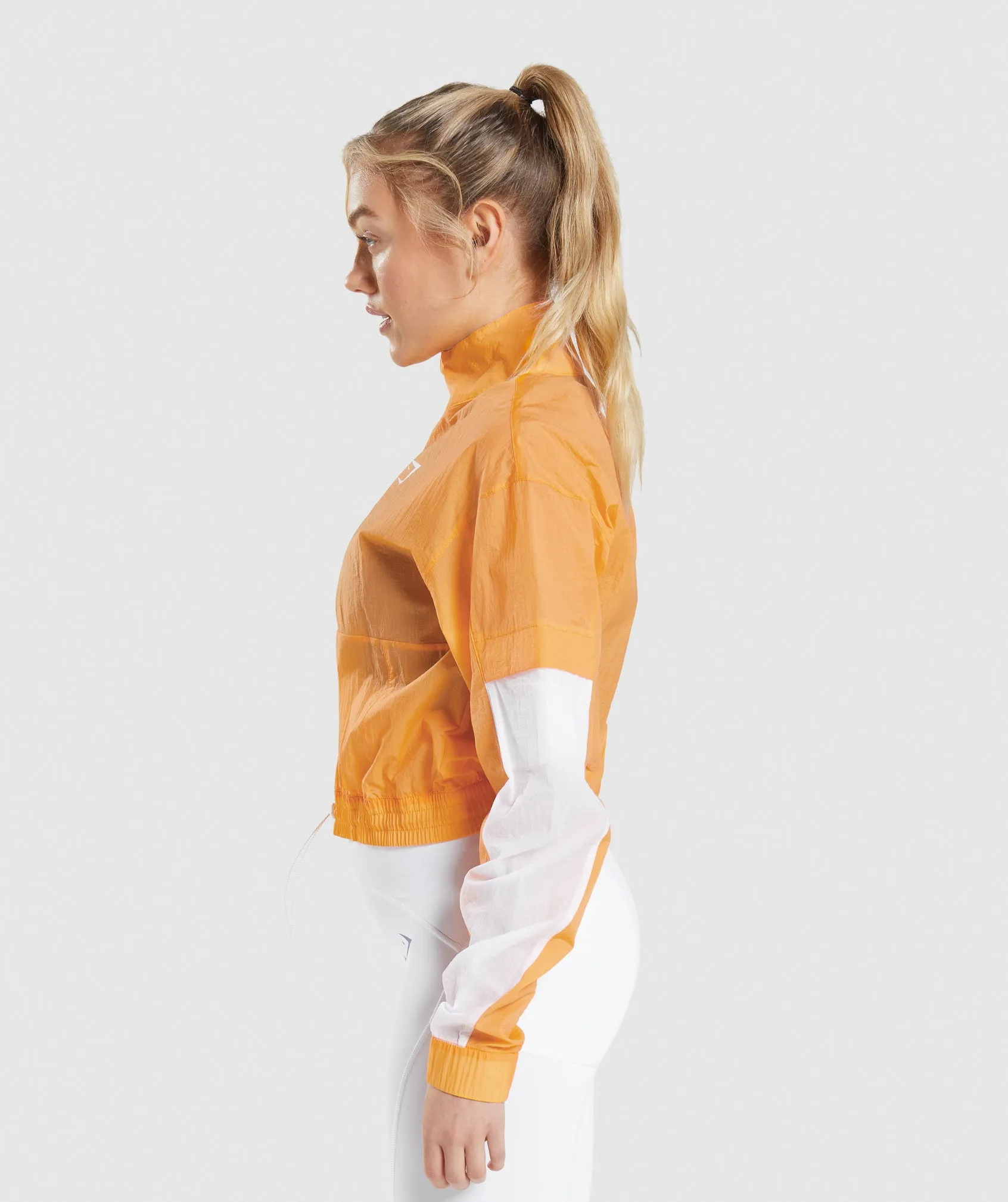 Gymshark Pulse Woven Jacket - Apricot Orange/White