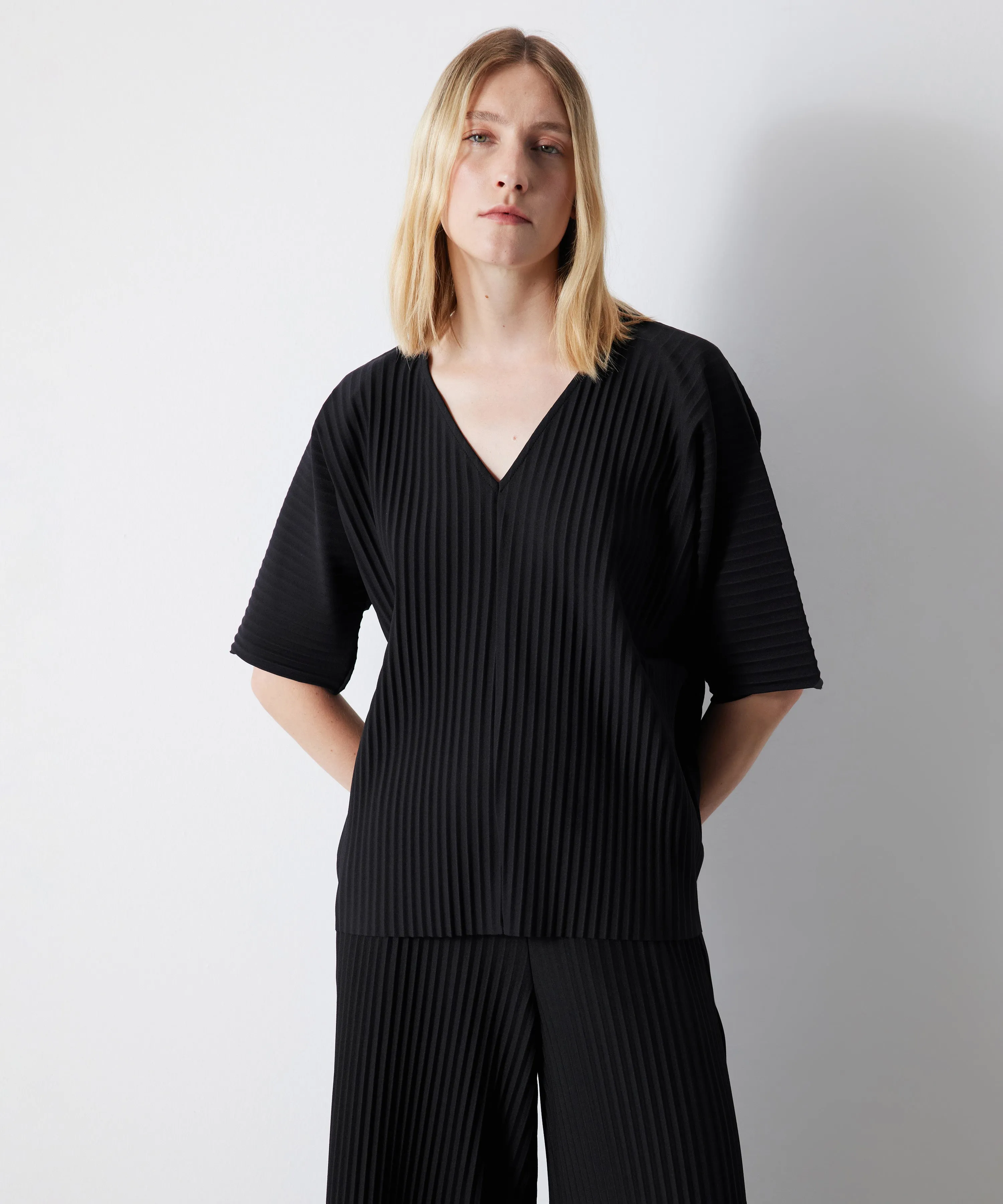 Ipekyol Pleated V-Neck Solid Blouse Black