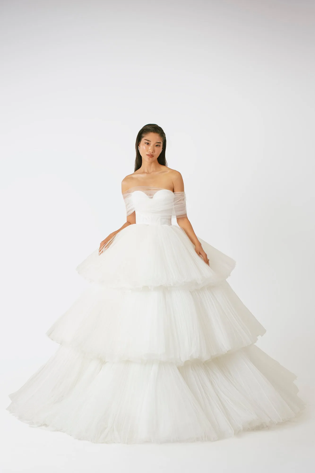 Romantic Tulle Sweetheart Ball Gown Wedding Dress